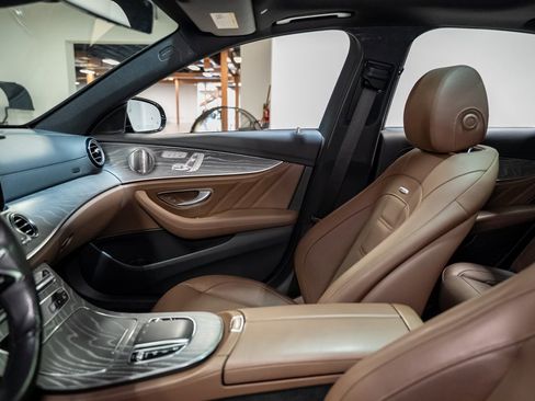 Used 2022 Mercedes-Benz E 53 AMG 4MATIC Sedan w/ Driver Assistance Package image 50