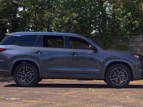 New 2026 Lexus TX 350 AWD image 3