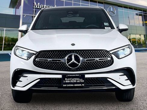 Certified 2025 Mercedes-Benz GLC 300 4MATIC image 3