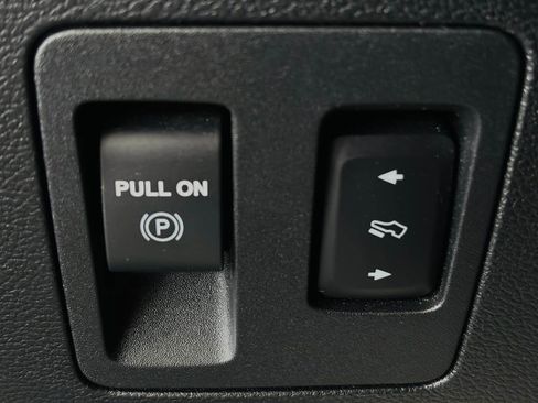 Used 2020 Ford F150 XLT w/ Equipment Group 302A Luxury AWD/4WD image 43