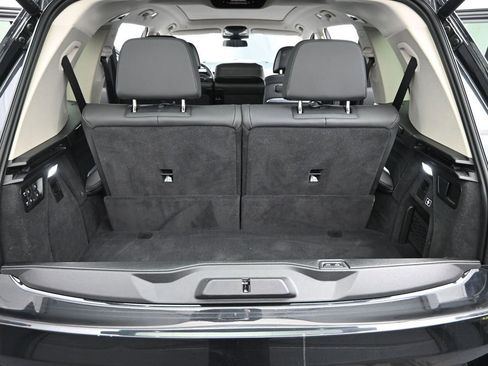 Used 2025 BMW X7 xDrive40i image 11