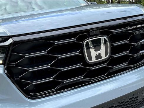 Used 2025 Honda Pilot Black Edition image 55