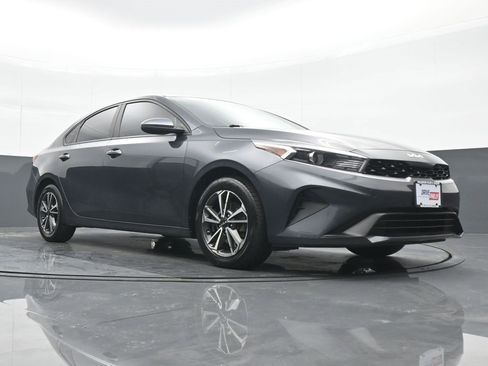 Used 2022 Kia Forte LXS image 24