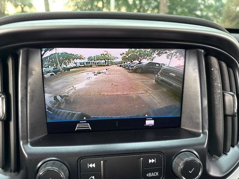 Used 2022 Chevrolet Colorado LT w/ LT Convenience Package AWD/4WD image 31