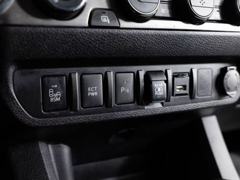 Used 2023 Toyota Tacoma SR5 image 35