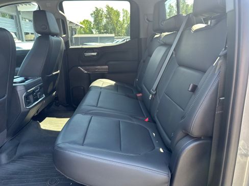 Used 2020 Chevrolet Silverado 1500 LTZ w/ LTZ Plus Package AWD/4WD image 10