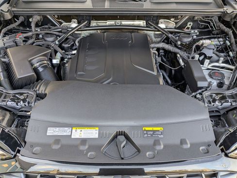 Used 2025 Audi Q5 Premium Plus w/ Premium Plus image 23