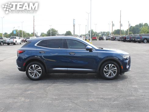 Used 2022 Buick Envision Essence w/ Safety Package FWD image 4