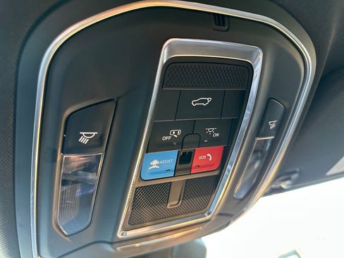 Used 2023 Jeep Wagoneer Series II image 21