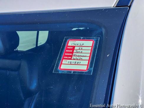 Used 2024 Jeep Wagoneer L Series II w/ Flexible Seating Group AWD/4WD image 36