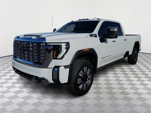 Used 2024 GMC Sierra 2500 Denali w/ Denali Reserve Package image 3