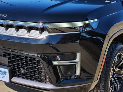 New 2026 Jeep Grand Wagoneer image 5