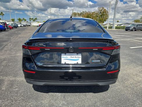 Used 2023 Honda Accord Sport image 5