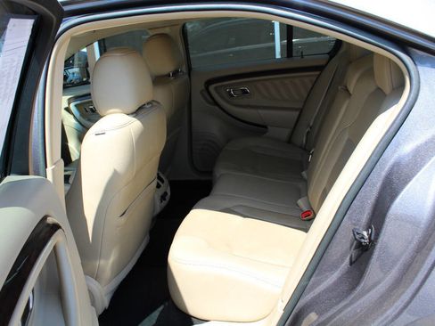 Used 2014 Ford Taurus Limited w/ Equipment Group 301A image 9