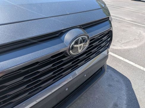 Used 2020 Toyota RAV4 LE w/ All Weather Liner Package image 15