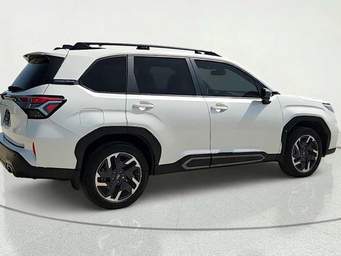 Used 2025 Subaru Forester Limited AWD/4WD image 8