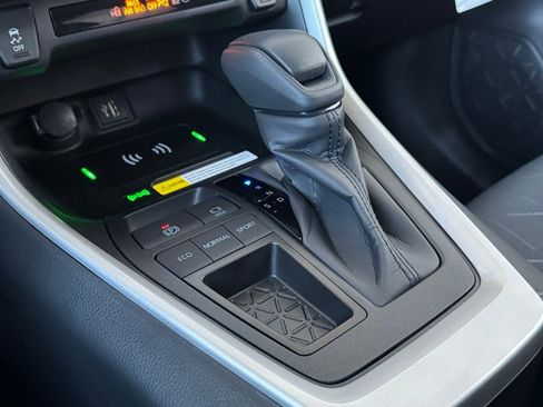 New 2025 Toyota RAV4 XLE image 30