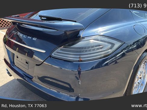 Used 2012 Porsche Panamera 4 image 19