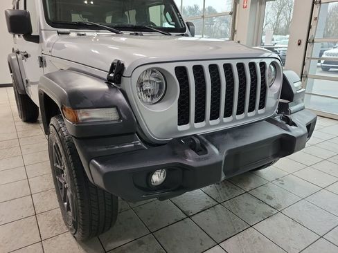 Used 2024 Jeep Wrangler Sport S image 20