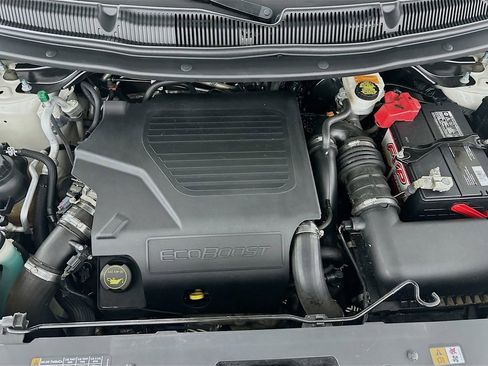 Used 2018 Ford Explorer Platinum image 31