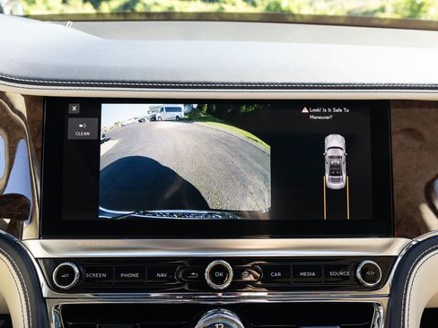 Used 2021 Bentley Flying Spur W12 AWD/4WD image 47