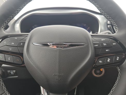 New 2026 Chrysler Pacifica Limited w/ S Appearance Package image 29