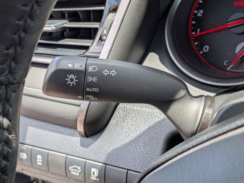 Used 2022 Toyota Camry XSE FWD image 21