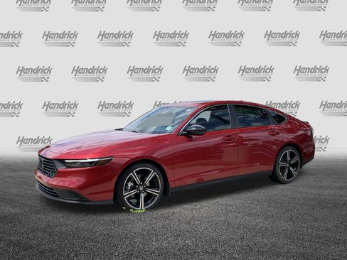 Used 2025 Honda Accord Sport image 5