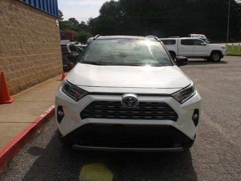 Used 2020 Toyota RAV4 XSE w/ XSE Grade Weather Package AWD/4WD image 2