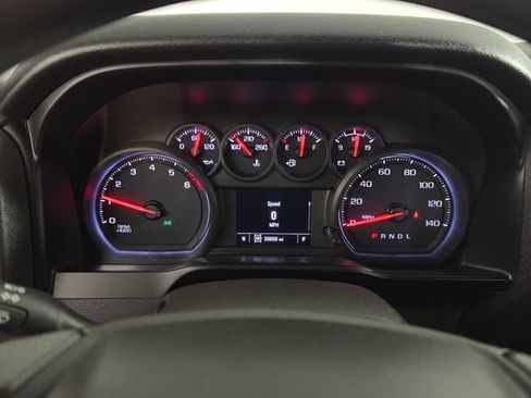 Certified 2020 Chevrolet Silverado 1500 Custom w/ Custom Value Package AWD/4WD image 16