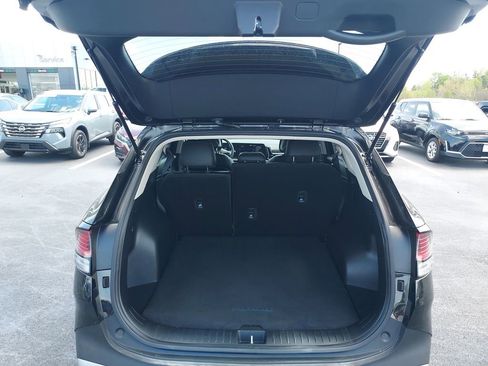 Used 2025 Kia Sportage EX image 29