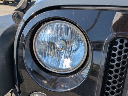 Used 2016 Jeep Wrangler Sport image 10