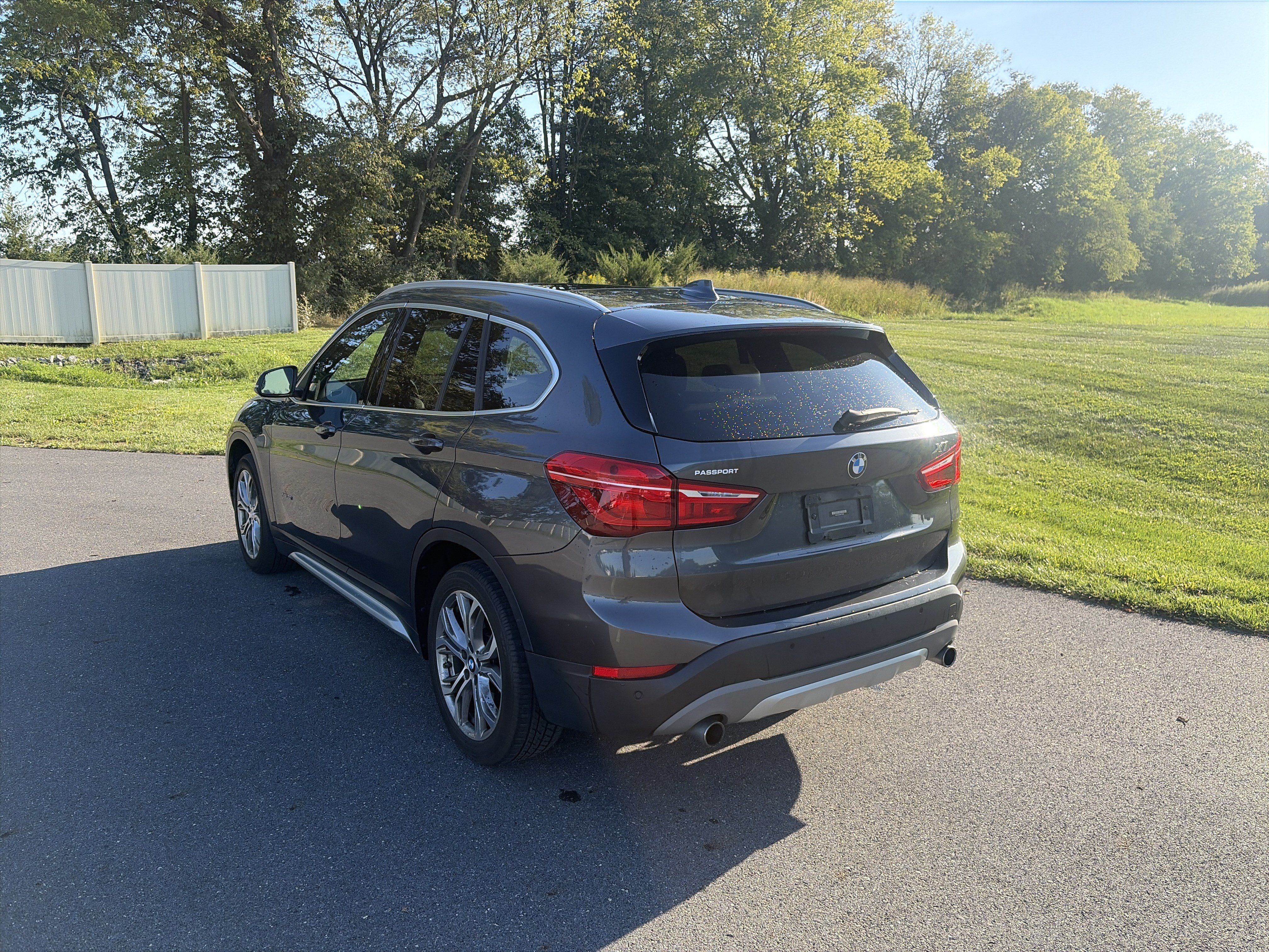 Used 2017 BMW X1 xDrive28i AWD/4WD image 7