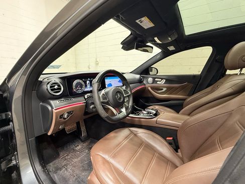 Used 2018 Mercedes-Benz E 63 AMG S image 27