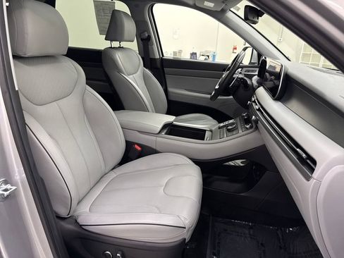 Used 2024 Hyundai Palisade SEL w/ Premium Package image 23