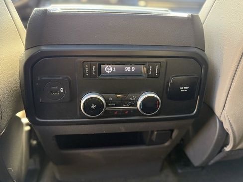 Used 2021 Ford Expedition Max Limited image 19