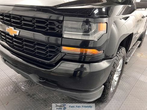 Used 2018 Chevrolet Silverado 1500 Custom w/ Custom Value Package RWD image 11