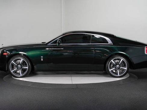 Used 2017 Rolls-Royce Wraith RWD image 8