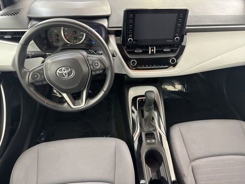 Used 2022 Toyota Corolla SE w/ SE Premium Package image 29