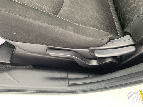 Used 2021 Mitsubishi Outlander Sport LE image 12