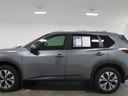 Used 2023 Nissan Rogue SV AWD/4WD image 6