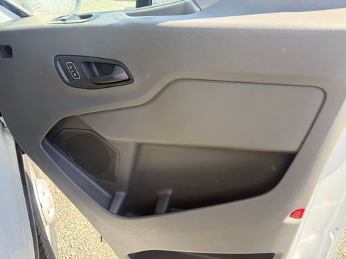 New 2026 Ford Transit 250 148 Medium Roof Extended AWD image 17