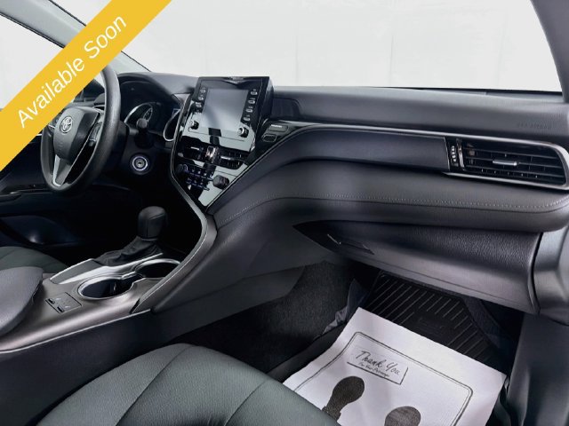 Used 2022 Toyota Camry LE FWD image 28