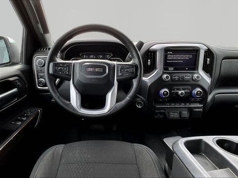 Used 2020 GMC Sierra 1500 SLE w/ SLE Value Package AWD/4WD image 9