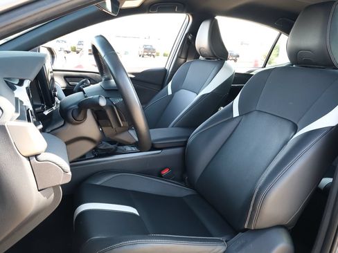 Used 2025 Toyota Camry SE w/ Convenience Package AWD/4WD image 29