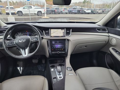Used 2023 INFINITI QX50 Sensory AWD/4WD image 3