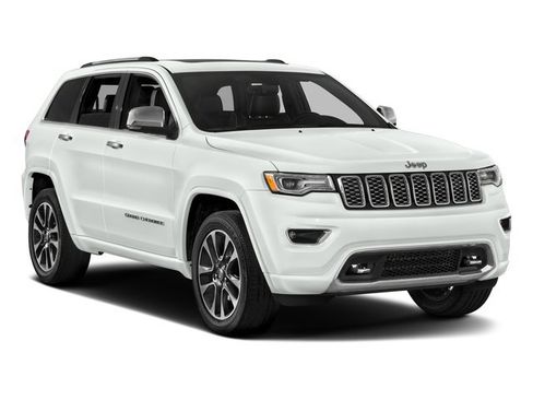 Used 2017 Jeep Grand Cherokee Overland w/ Jeep Active Safety Group AWD/4WD image 9