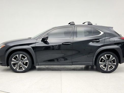 Used 2019 Lexus UX 200 w/ Accessory Package 2 image 8