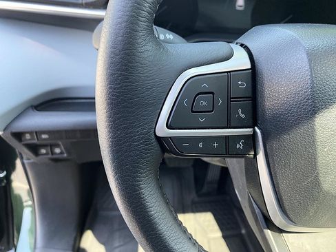 Certified 2026 Toyota Sienna XLE FWD image 13