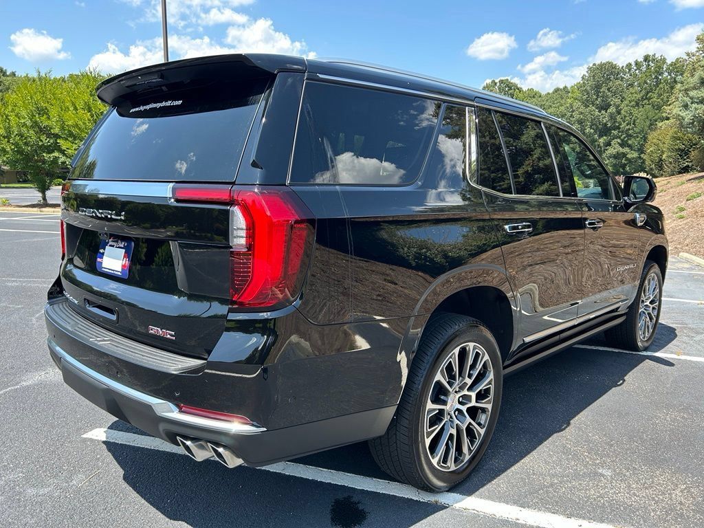 Used 2025 GMC Yukon Denali w/ Denali Reserve Package RWD image 27